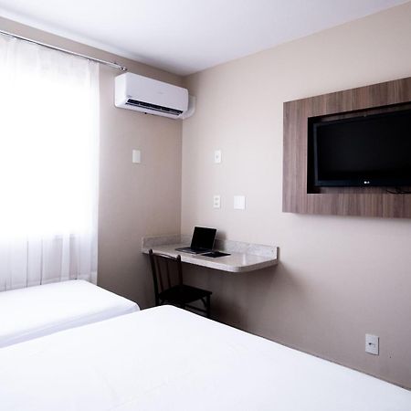 Hotel Conceicao リニャレス エクステリア 写真